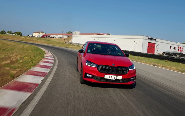 ADAC test celoročních pneumatik 2026 185/65 R15