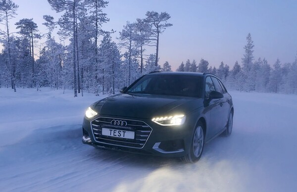 ADAC test zimních pneumatik 2026 225/50 R17