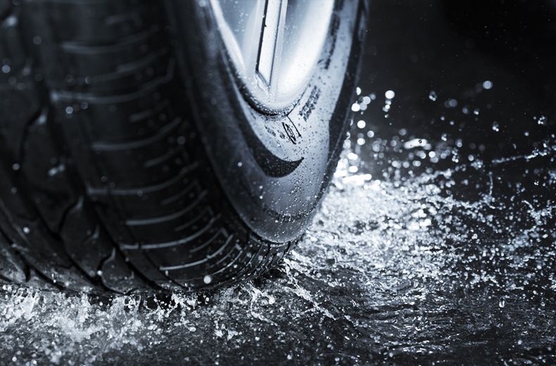 aquaplaning
